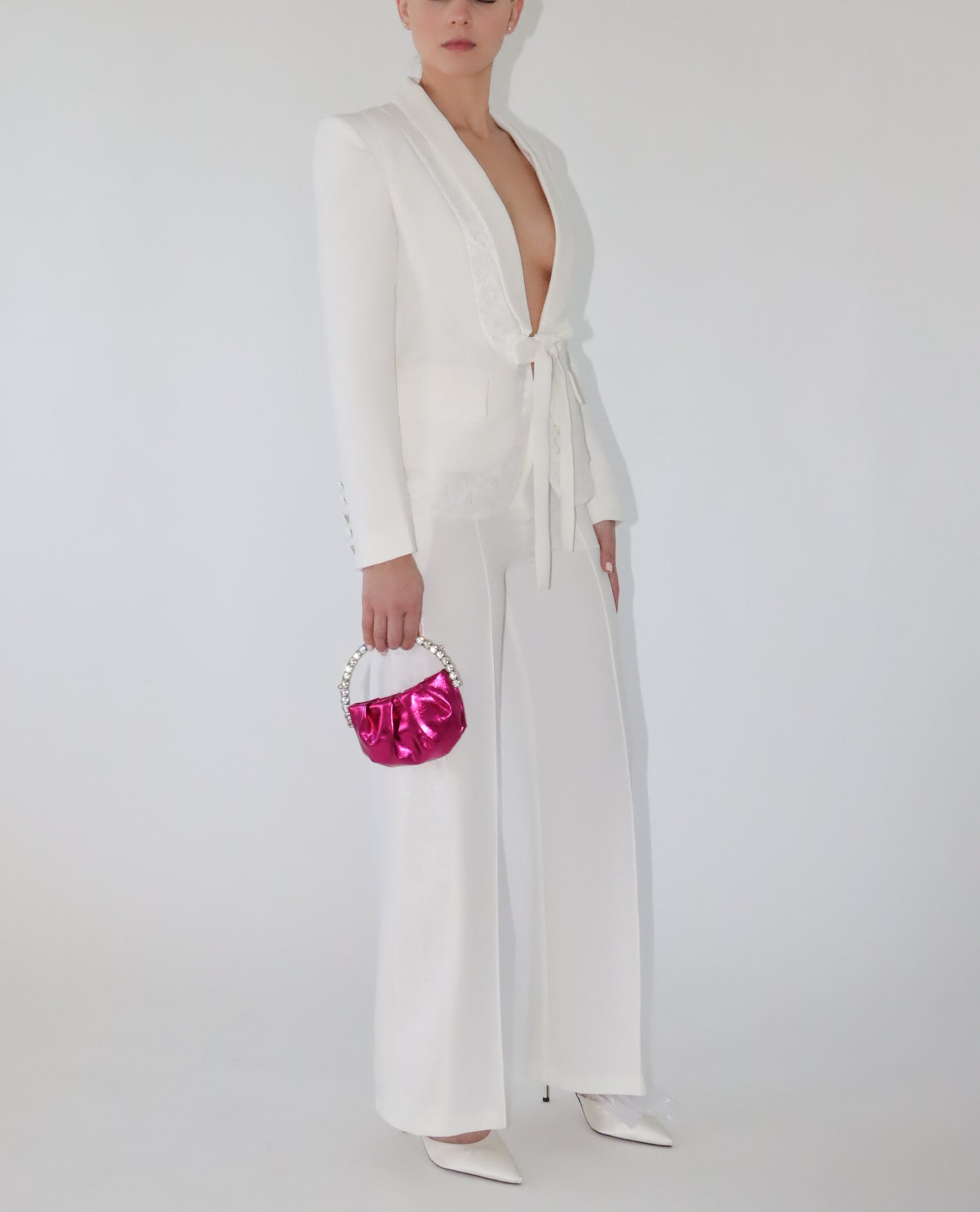 Montega Suit